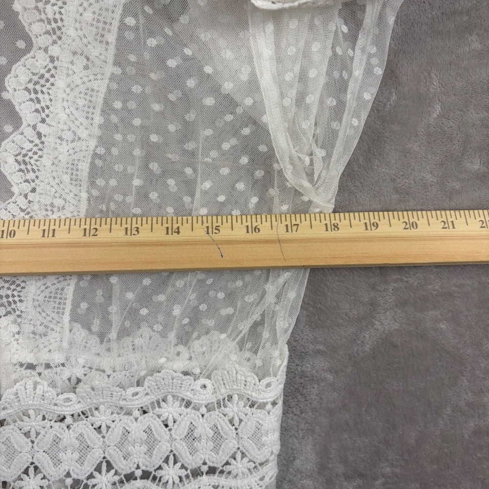 Sheer Lace-Trim White Robe with Tie Front - Picture 7 of 11